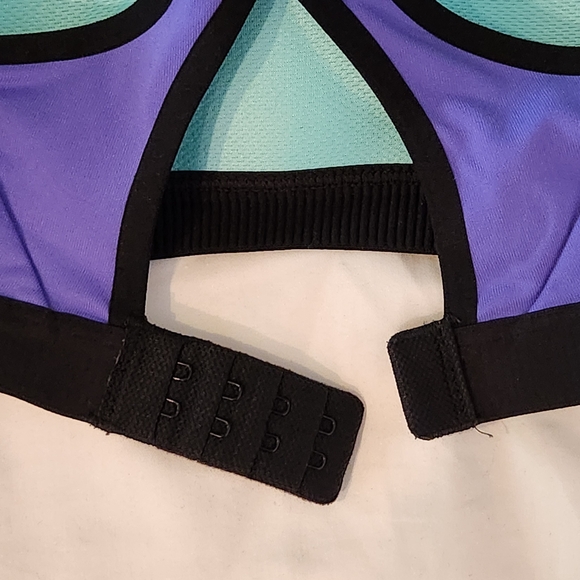 NWOT VSX Victoria's Secret Sports Bra - Multicolor - Picture 4 of 6